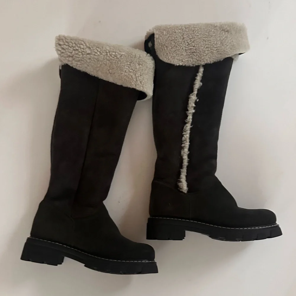 LA CANADIENNE Tamy Suede And Shearling Knee-High Boots